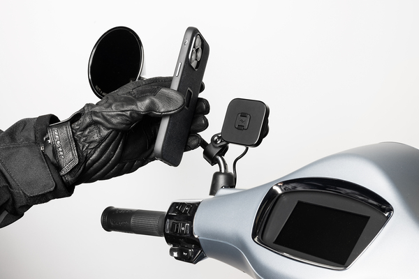 Supports moto ultimes de Peak Design : maintien sûr et puissance en route 2